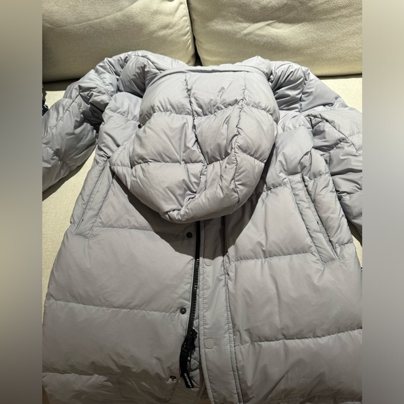 Aritzia Gray Puffer Jacket - Picture 13 of 16